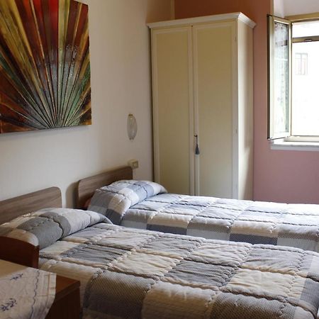 Albergo Elisa Comano  Eksteriør billede
